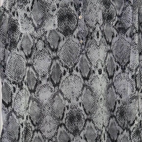 Apt. 9 Gray and Black Sleeveless Blouse - Picture 6 of 11
